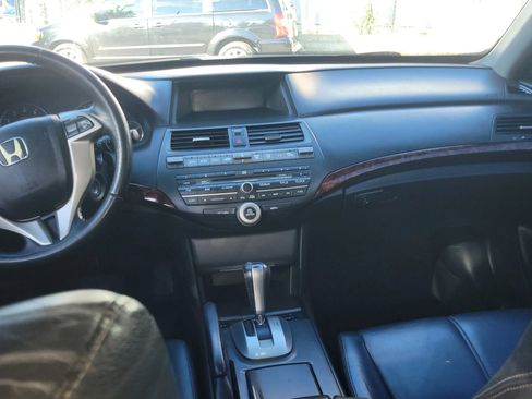 Used 2010 Honda Crosstour EX-L image 10