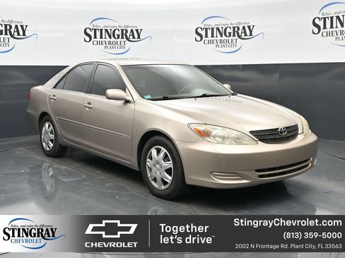 Used 2002 Toyota Camry XLE FWD image 1