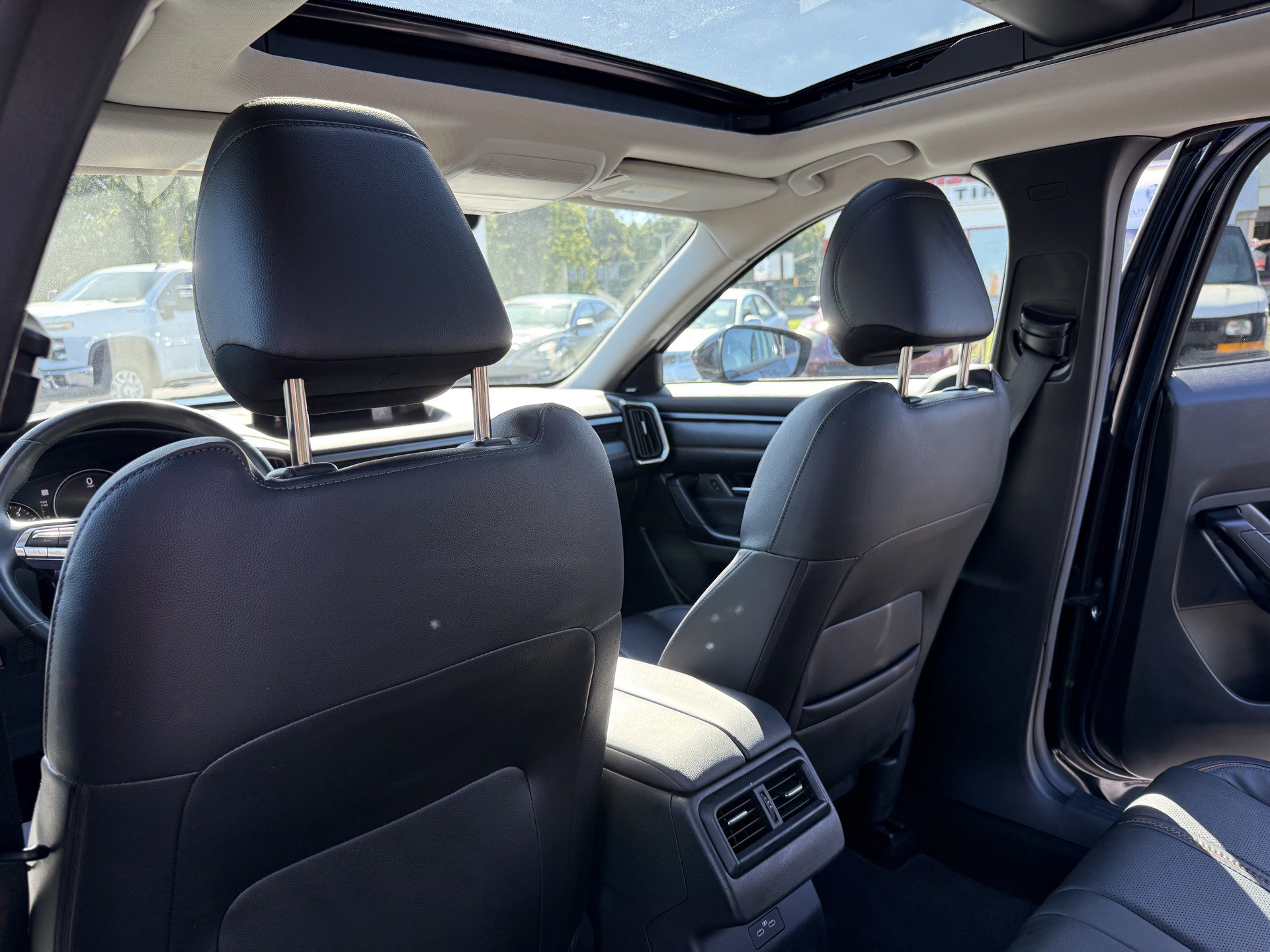 Used 2025 MAZDA CX-50 AWD 2.5 S w/ Premium Plus Pkg image 31