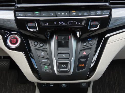 Certified 2026 Honda Odyssey Elite image 24