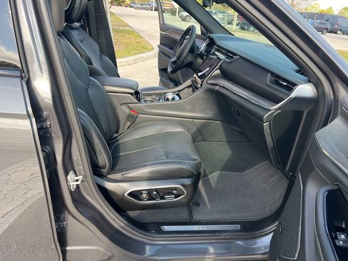 Used 2023 Jeep Grand Cherokee Overland w/ Adv Protech Group III image 65