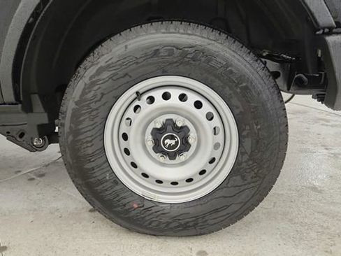 New 2025 Ford Bronco 4-Door image 22