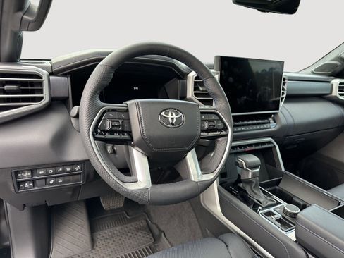 Certified 2025 Toyota Sequoia Platinum image 50