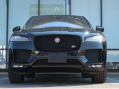 Used 2019 Jaguar F-PACE S AWD/4WD image 3