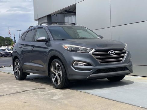 Used 2016 Hyundai Tucson Limited FWD image 2