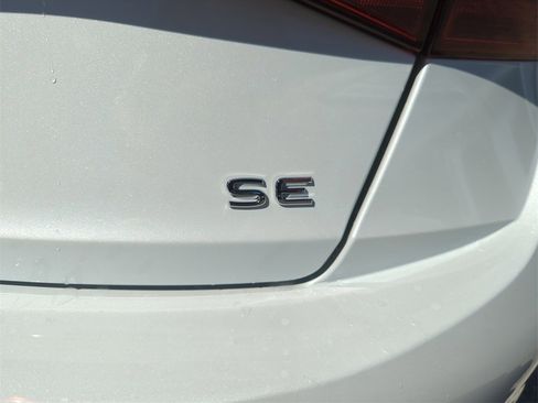 New 2026 Volkswagen Jetta SE image 17