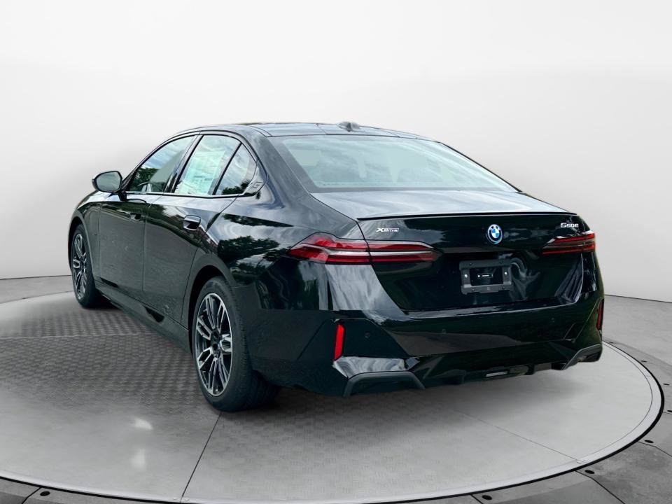 New 2027 BMW 550e xDrive w/ Executive Package AWD/4WD image 5