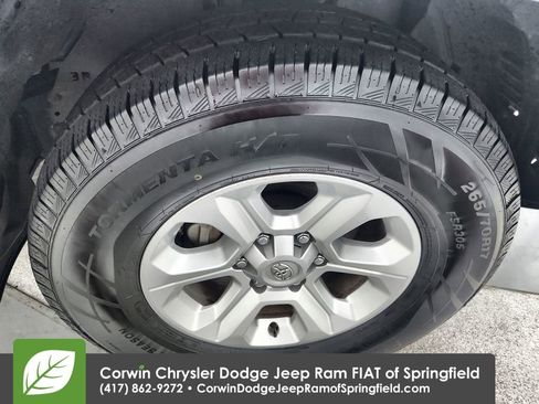 Used 2024 Toyota 4Runner SR5 image 33