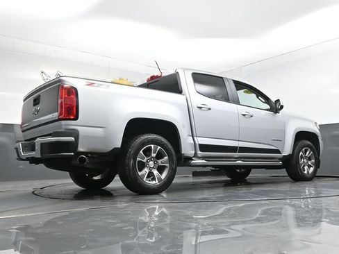 Used 2019 Chevrolet Colorado Z71 AWD/4WD image 32