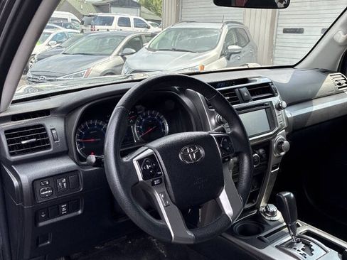 Used 2019 Toyota 4Runner SR5 AWD/4WD image 14