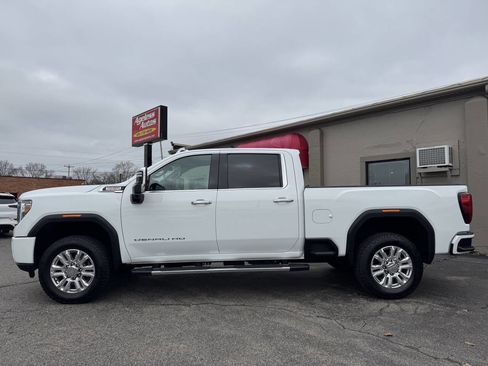 Used 2023 GMC Sierra 2500 Denali image 6