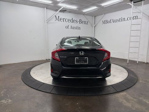 Used 2019 Honda Civic EX image 4