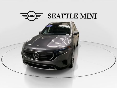 Used 2023 Mercedes-Benz EQB 250+ image 4