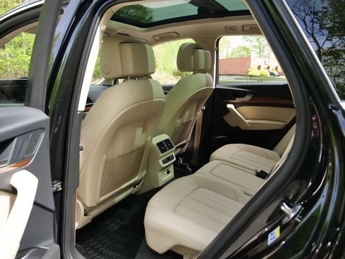 Used 2023 Audi Q5 2.0T Premium Plus w/ Premium Plus Package AWD/4WD image 28