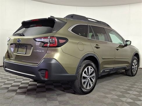 Used 2020 Subaru Outback Premium image 9