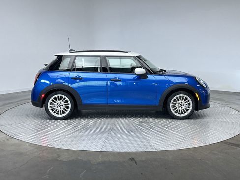 New 2026 MINI Cooper 4-Door Hardtop image 10