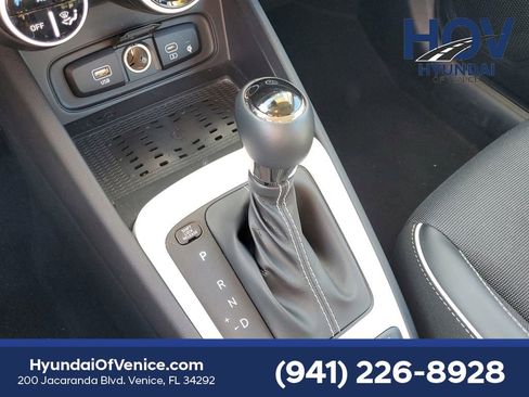 Certified 2023 Hyundai Venue Limited image 40