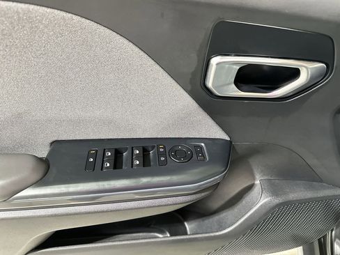 Used 2025 Kia K4 EX image 15
