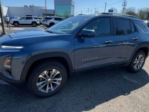 New 2026 Chevrolet Equinox LT w/ Convenience Package II AWD/4WD image 6