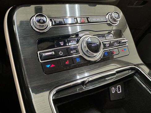 Used 2022 Lincoln Nautilus Reserve w/ Equipment Group 202A image 46