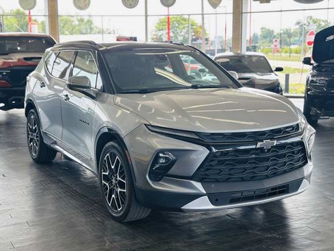 Used 2023 Chevrolet Blazer RS w/ Driver Confidence II Package AWD/4WD image 1