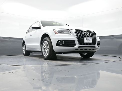 Used 2016 Audi Q5 2.0T Premium Plus w/ Technology Package image 28