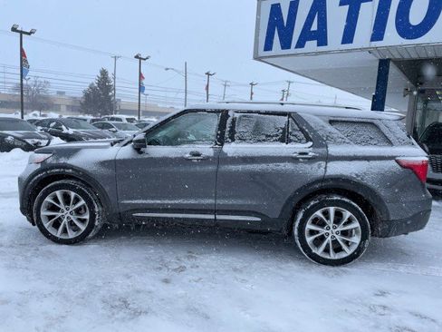 Used 2021 Ford Explorer Platinum w/ Equipment Group 601A image 2