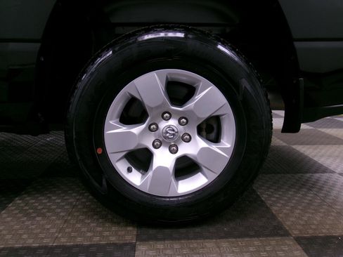 Used 2021 RAM 1500 Big Horn AWD/4WD image 16