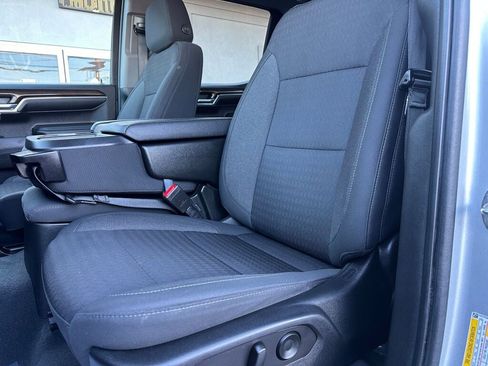 Used 2022 Chevrolet Silverado 1500 LT image 11