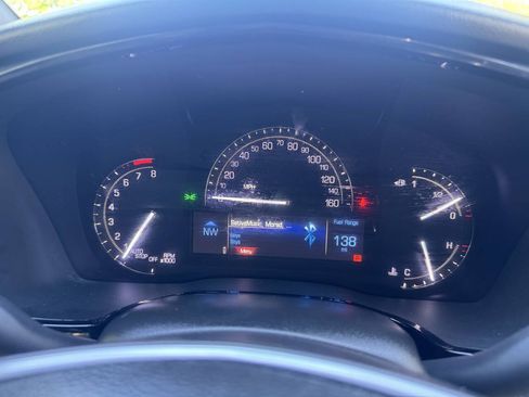 Used 2017 Cadillac XT5 Luxury w/ Driver Awareness Package FWD image 29