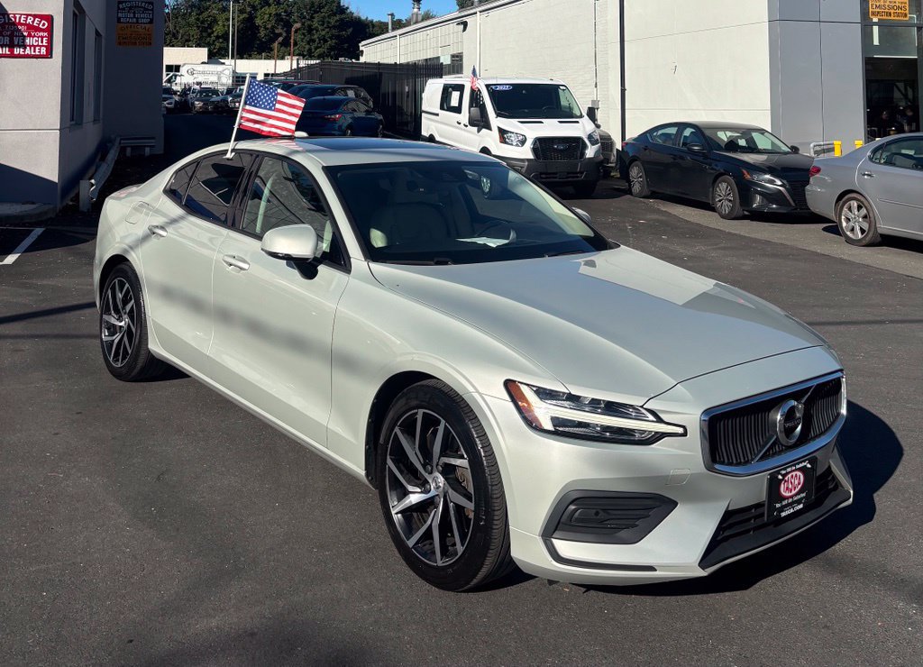 Used 2019 Volvo S60 T6 Momentum w/ Premium Package AWD/4WD image 8