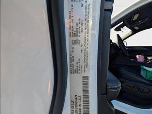 New 2025 Jeep Grand Cherokee L Altitude image 20