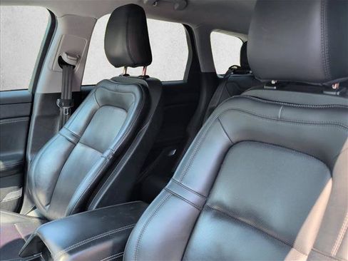 Used 2022 Lincoln Corsair AWD w/ Equipment Group 101A image 10