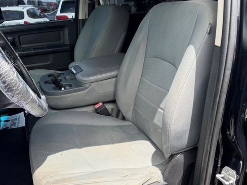 Used 2015 RAM 1500 Express RWD image 4