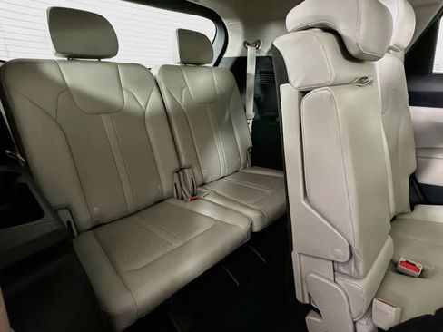 Used 2023 Kia Sorento S w/ Panoramic Sunroof Package FWD image 33