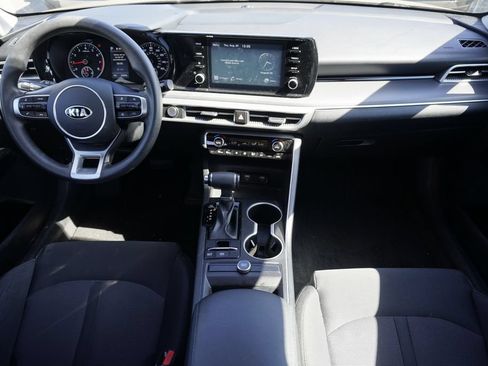 Used 2021 Kia K5 LXS FWD image 9