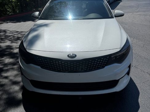 Used 2016 Kia Optima EX w/ Premium Package FWD image 2