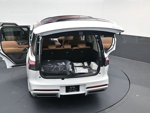 New 2026 INFINITI QX80 Luxe RWD image 66