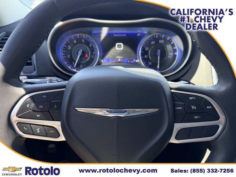 Used 2023 Chrysler 300 Touring w/ Sport Appearance Package RWD image 25