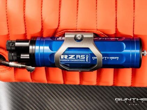 Used 1995 Porsche 911 Carrera RWD image 11