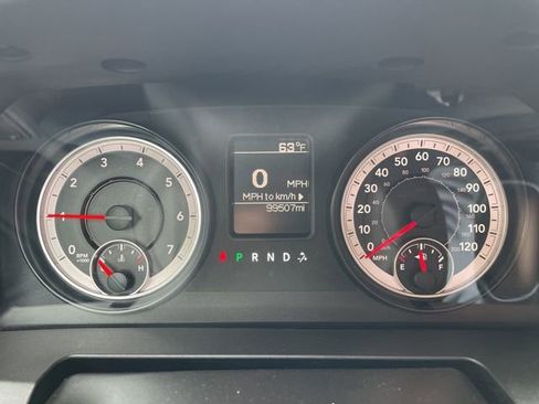Used 2015 RAM 1500 Express RWD image 16