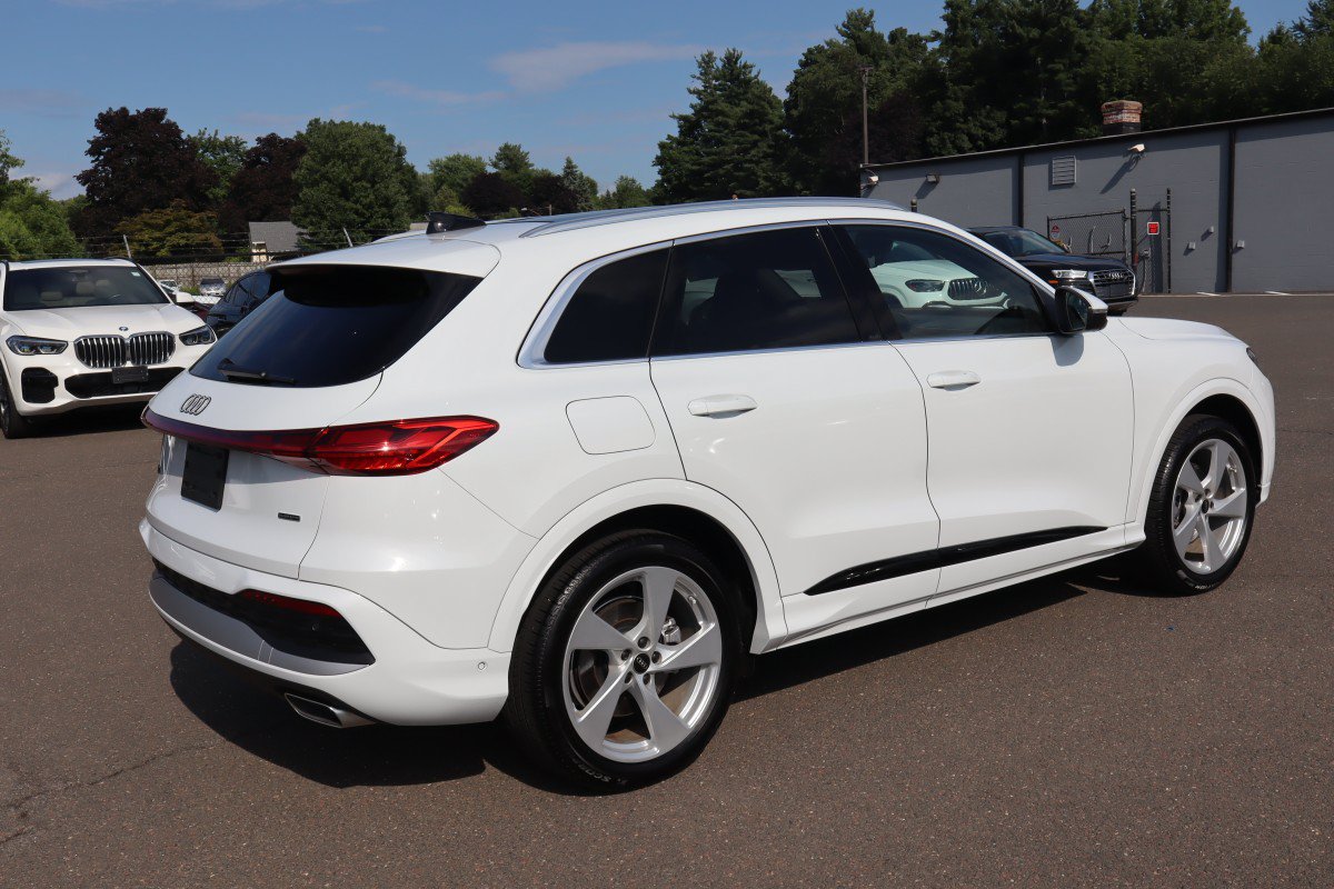 Used 2025 Audi Q5 Prestige AWD/4WD image 5