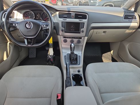 Used 2016 Volkswagen Golf S FWD image 19
