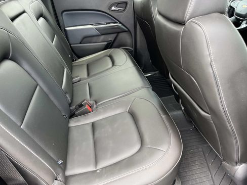 Used 2021 Chevrolet Colorado Z71 w/ Safety Package AWD/4WD image 21