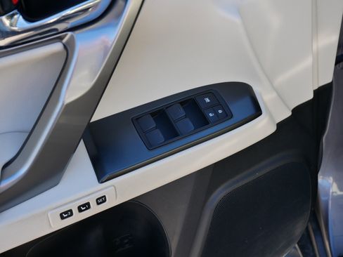 Used 2023 Lexus GX 460 Premium image 19