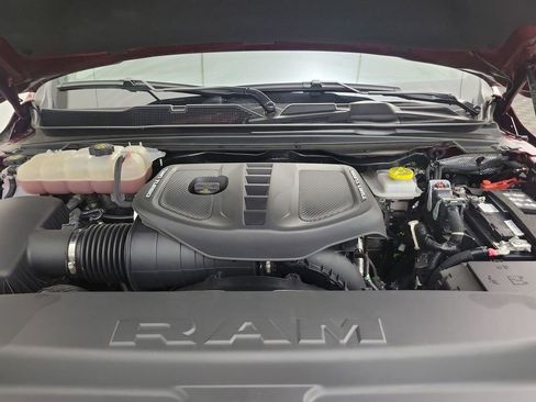 Used 2025 RAM 1500 Limited w/ Body Color Bumper Group image 30