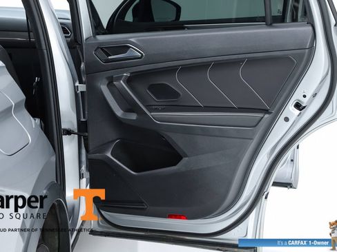 Used 2022 Volkswagen Tiguan SE R-Line FWD image 30