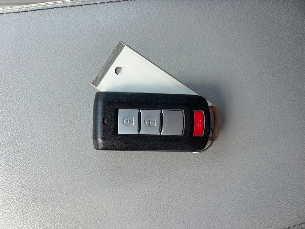 Used 2022 Mitsubishi Eclipse Cross SEL AWD/4WD image 27