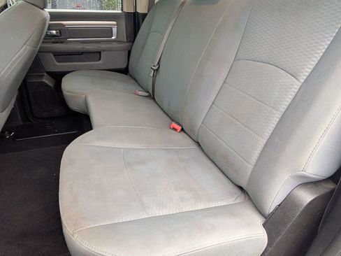 Used 2020 RAM 1500 Classic SLT image 26