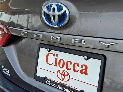 Used 2022 Toyota Camry SE image 29